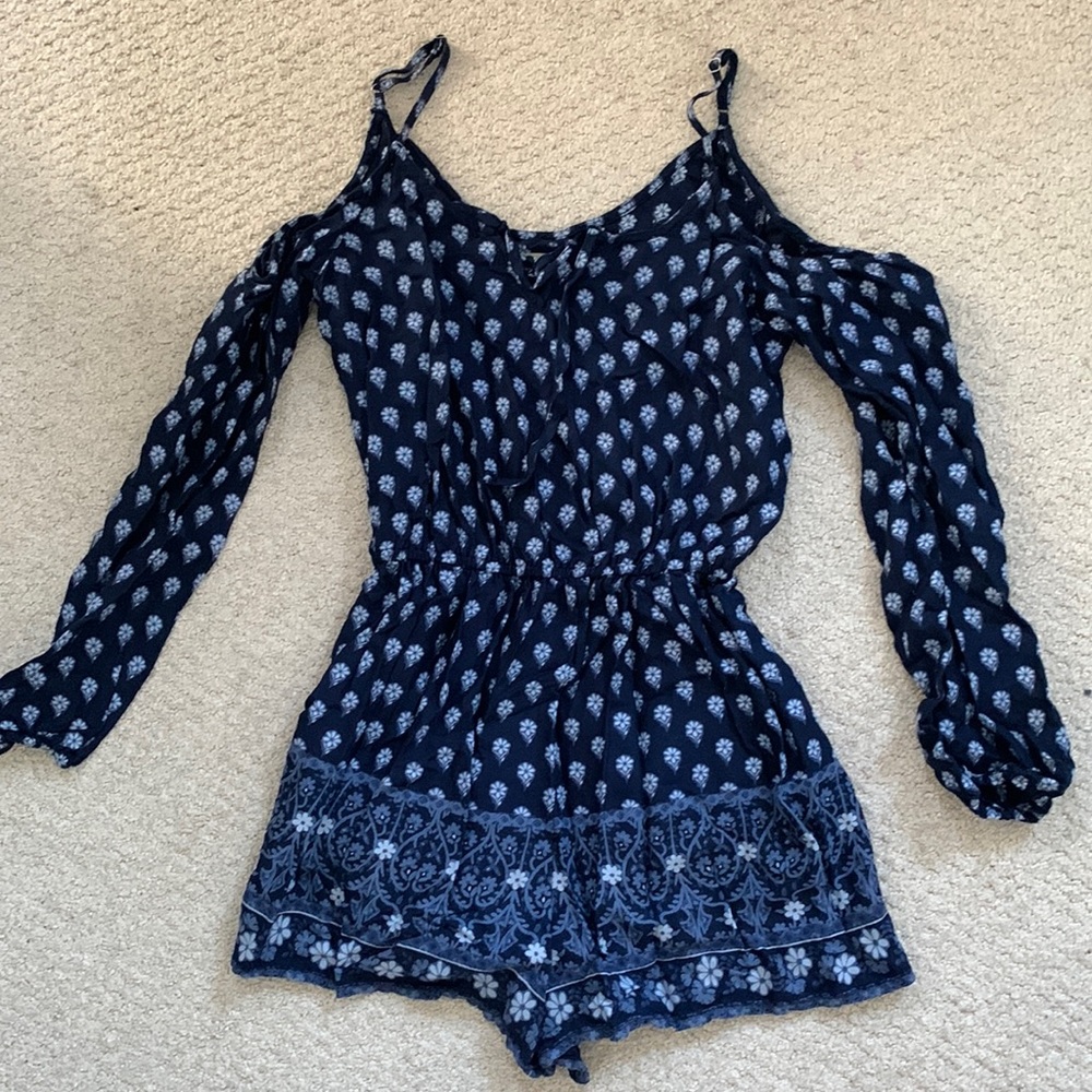 blue and white hollister off the shoulder romper